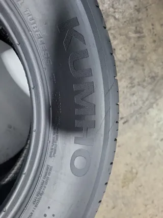 2 Neumáticos 205/60 R16 Kumho
