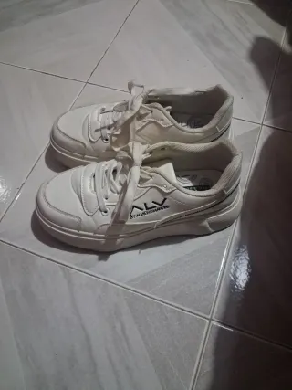 Scarpe sportive bianche donna n.37