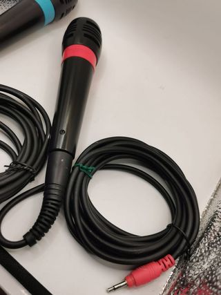 2 micrófonos Singstar con cable
