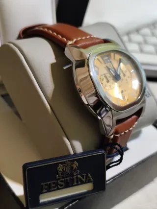 Reloj Festina Dorado y Marrón sin estrenar