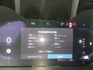 VOLVO XC40 2.0 B4 G AWD Plus Bright Auto