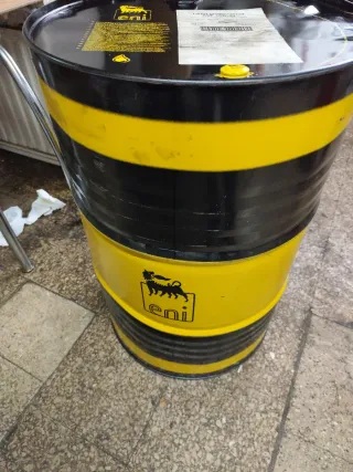 Bidón metálico vacío para barbacoas