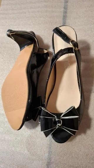 Lote 2 Zapatos Dorados y negros Talla 37