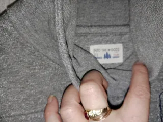 2 jerséis y 1 sudadera entretiempo talla 8 años