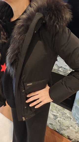 Parka Woolrich Nero con Cappuccio e Pelliccia