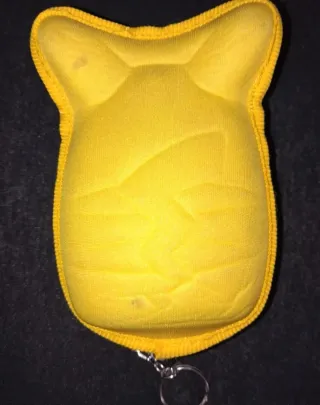 Pikachu portaoggetti giallo