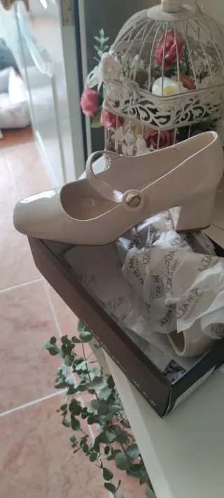 Zapatos Beige Talla 39
