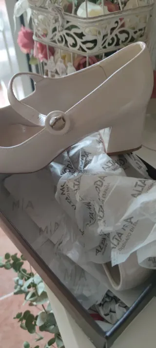 Zapatos Beige Talla 39