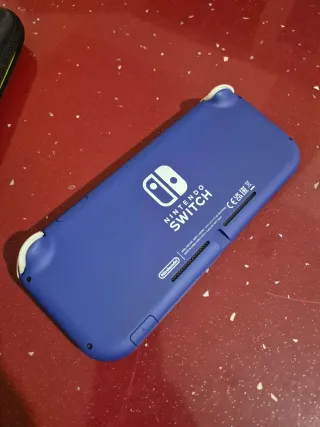 Nintendo Switch Lite Blu + custodia