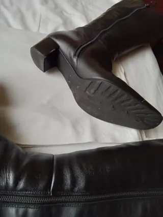 Stivali in pelle nera da donna taglia 38