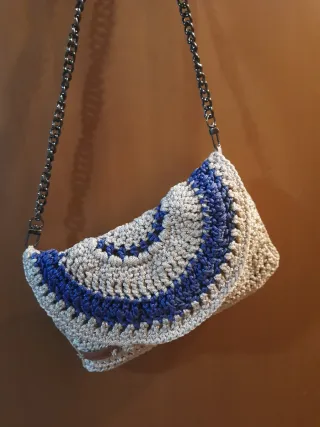 Borsetta uncinetto beige e blu