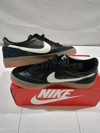 Sneakers Nike Donna Nere e Bianche