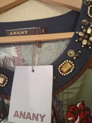 Vestido Anany verde estampado floral.Con etiqueta