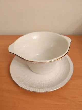 Bol y plato Pontesa blanco y dorado