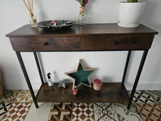Mesa consola estilo industrial