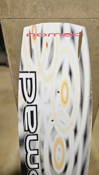 Tabla Twintip para Kitesurf Nomad Revelator