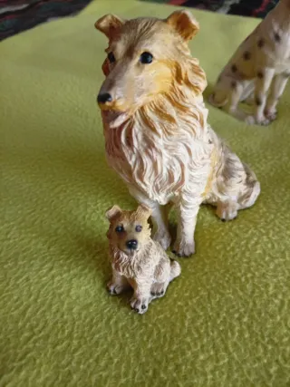 Set 4 statuine cani resina realistici