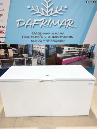 Arcón congelador tapa abatible ciega