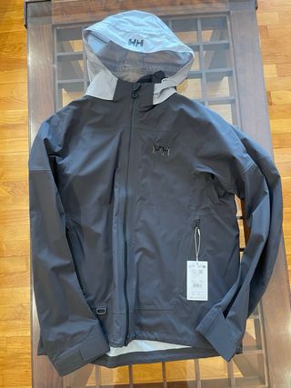 Shell muy tecnico 550€ helly hansen nuevo L hombre