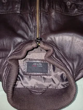 Chaqueta de cuero marrón