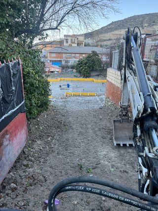 Miniexcavadora y excavaciones