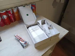 Caja Nintendo Switch 2 + Correas Joy-Con