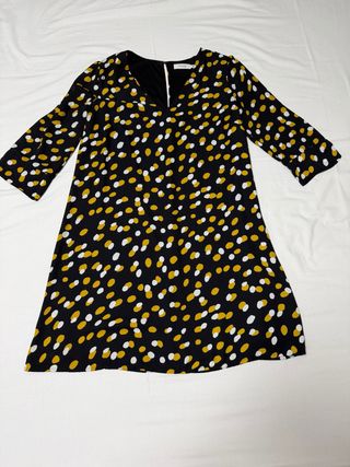 Vestido estampado azul oscuro y mostaza