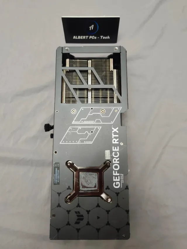 Disipador ASUS tuf RTX 4090