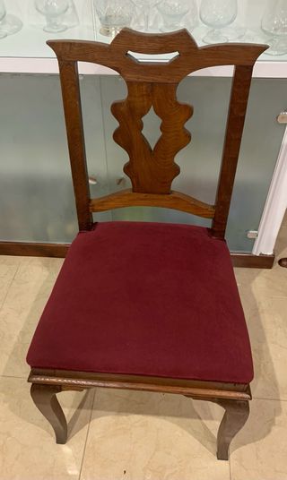 Seis sillas de castaño restauradas