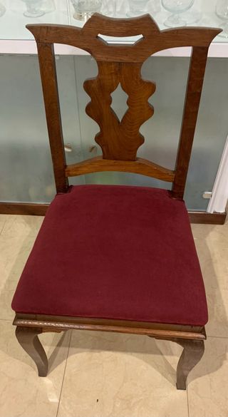 Seis sillas de castaño restauradas