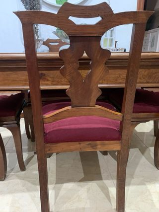 Seis sillas de castaño restauradas