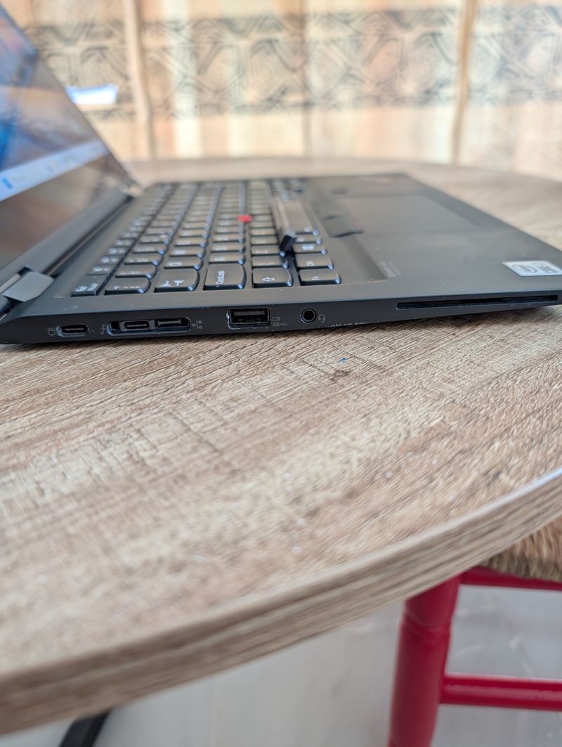 Lenovo ThinkPad X13 Yoga Gen 1 Convertible afbeelding 4