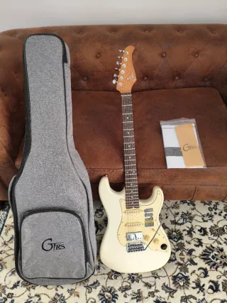 Guitarra Mooer GTRS 800VW Blanca