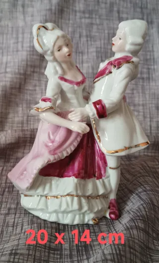 Statua porcellana vintage coppia ballo