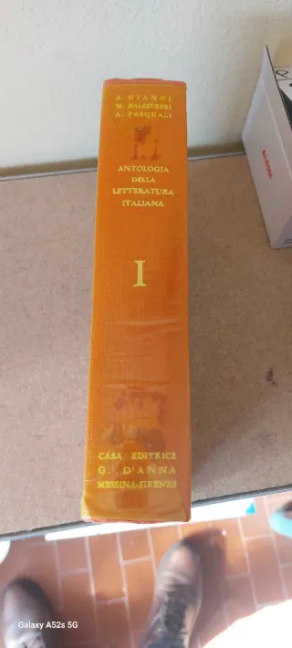 Libro " Antologia della letteratura italiana"