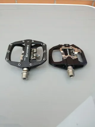 Pedales mixtos SPD para calas + plataforma. NUEVOS