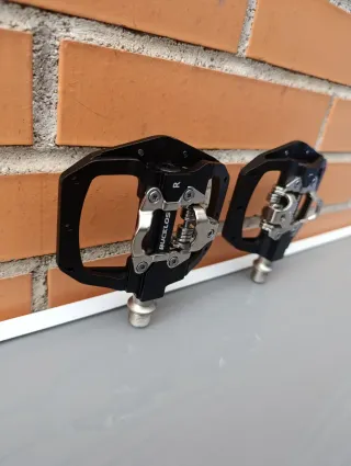 Pedales mixtos SPD para calas + plataforma. NUEVOS