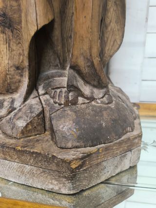 Figura antigua Cristo. madera tallada.