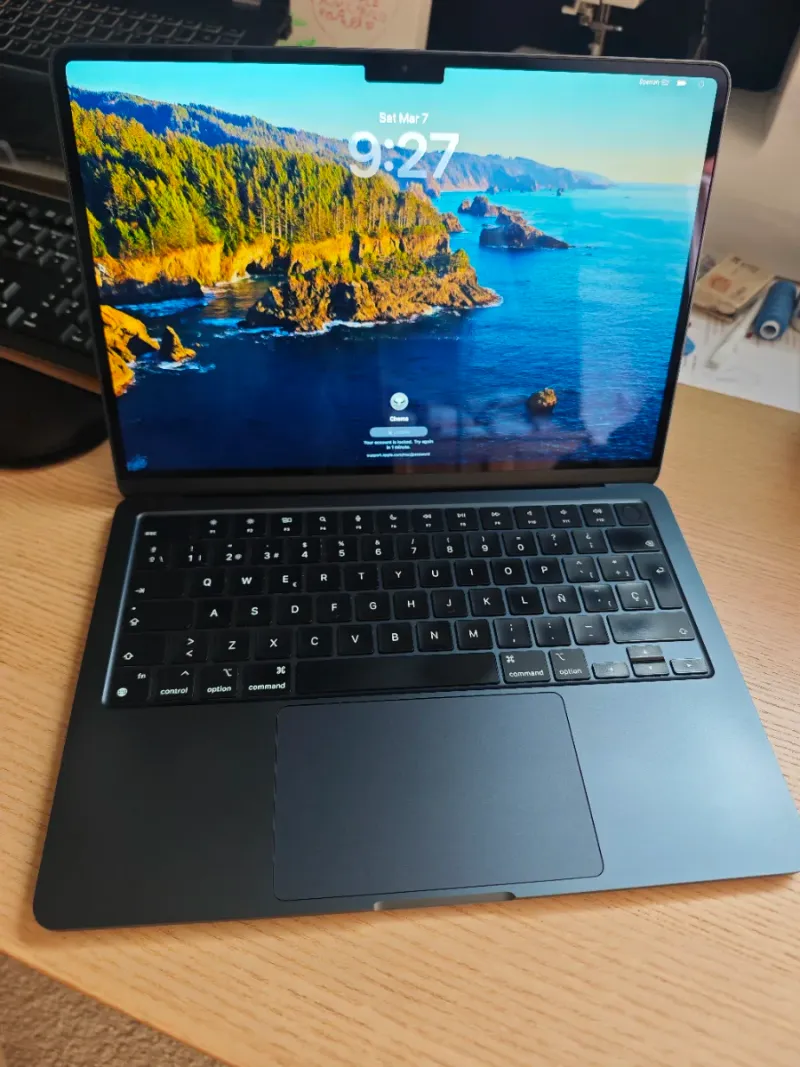 MacBook Air 13 M3 16GB 512GB