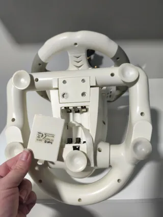 Volante Logic3 TopDrive Wii con Pedali