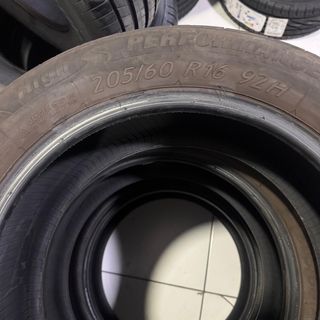 Juego 2 Ruedas 205/60 R16 92H