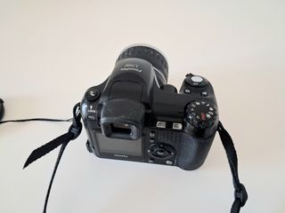 Cámara Digital Fujifilm Finepix S5600