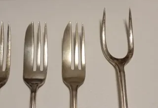 BONITO JUEGO DE 6 TENEDORES DE LA ÉPOCA VICTORIANA