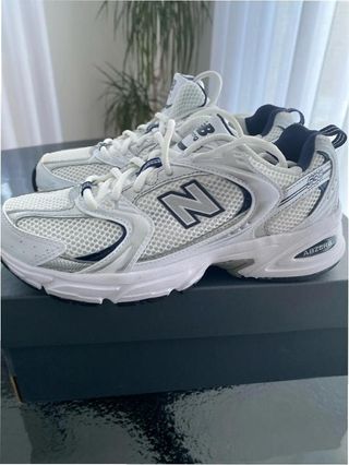 New Balance MR530SG Talla 37 Plata/Blanco