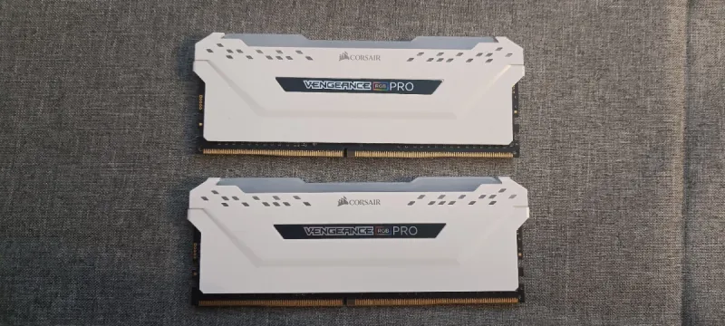 Corsair Vengeance RGB Pro RAM 16gb