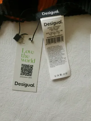 Foulard rectangular Desigual estampado floral