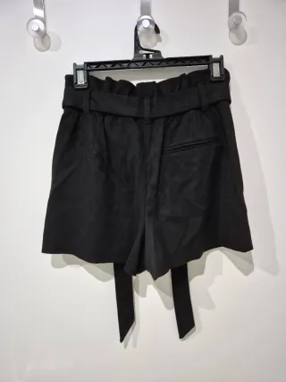 Falda pantalón negra Stradivarius