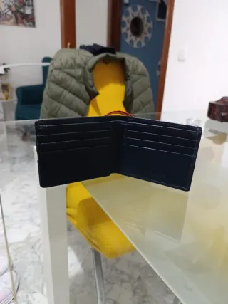 Cartera de piel Pieles negra con banda