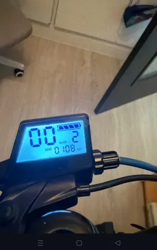 Patinete eléctrico B-Mov Zahara con luces LED