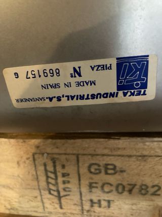 Fregadero doble marca Teka con grifo incluido
